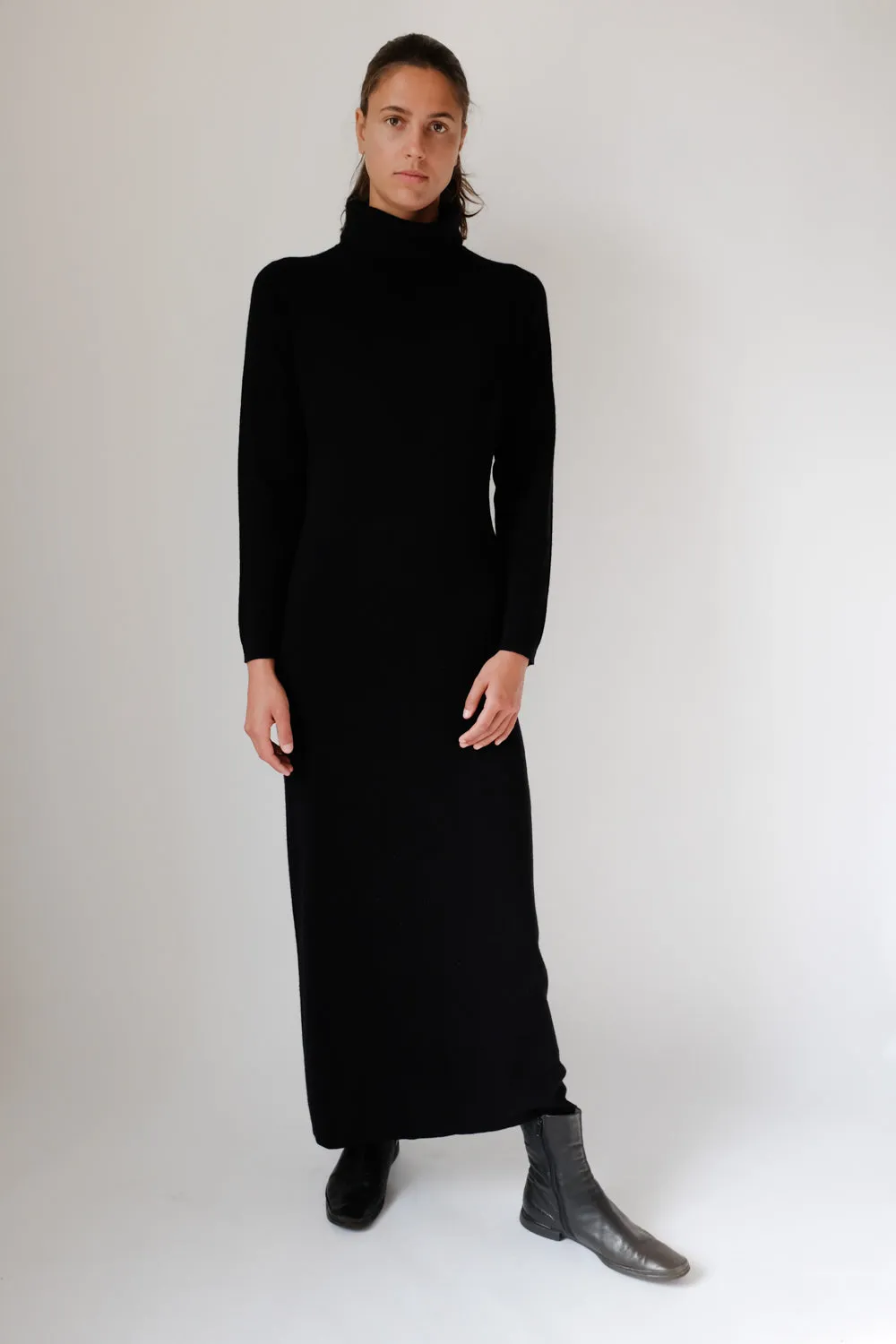 0063_BLACK ROLL NECK MAXI WOOL DRESS