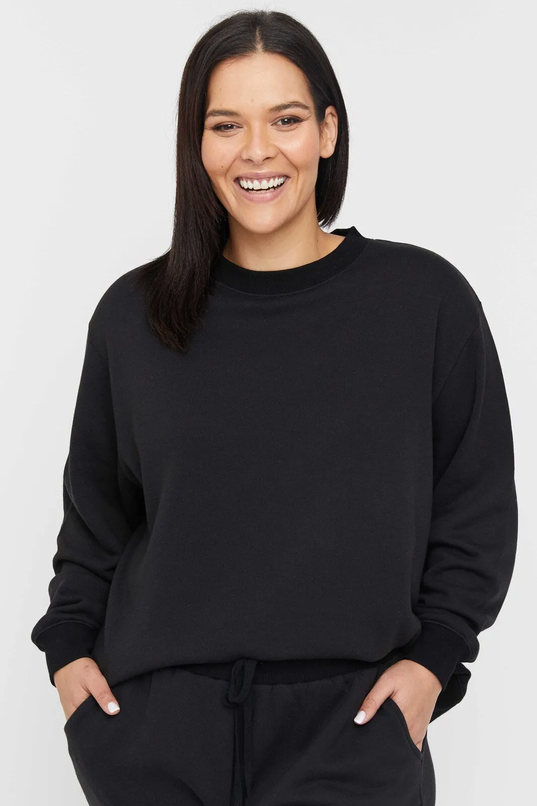 Bamboo Essential Fleece Top - Black