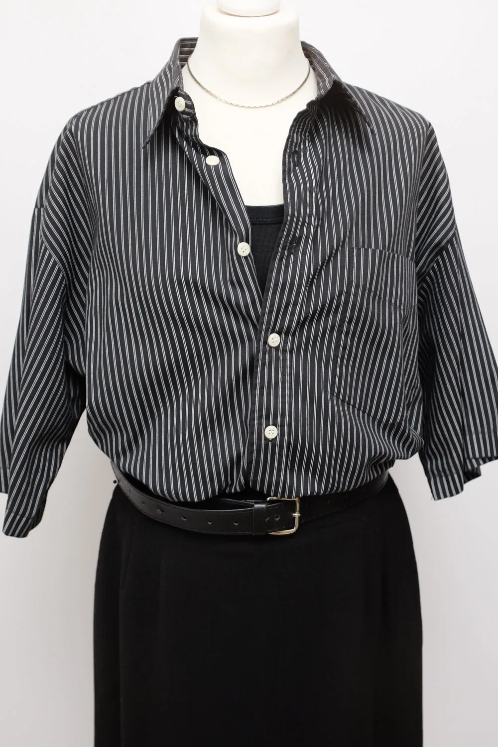 BLACK WHITE PINSTRIPED OVERSHIRT