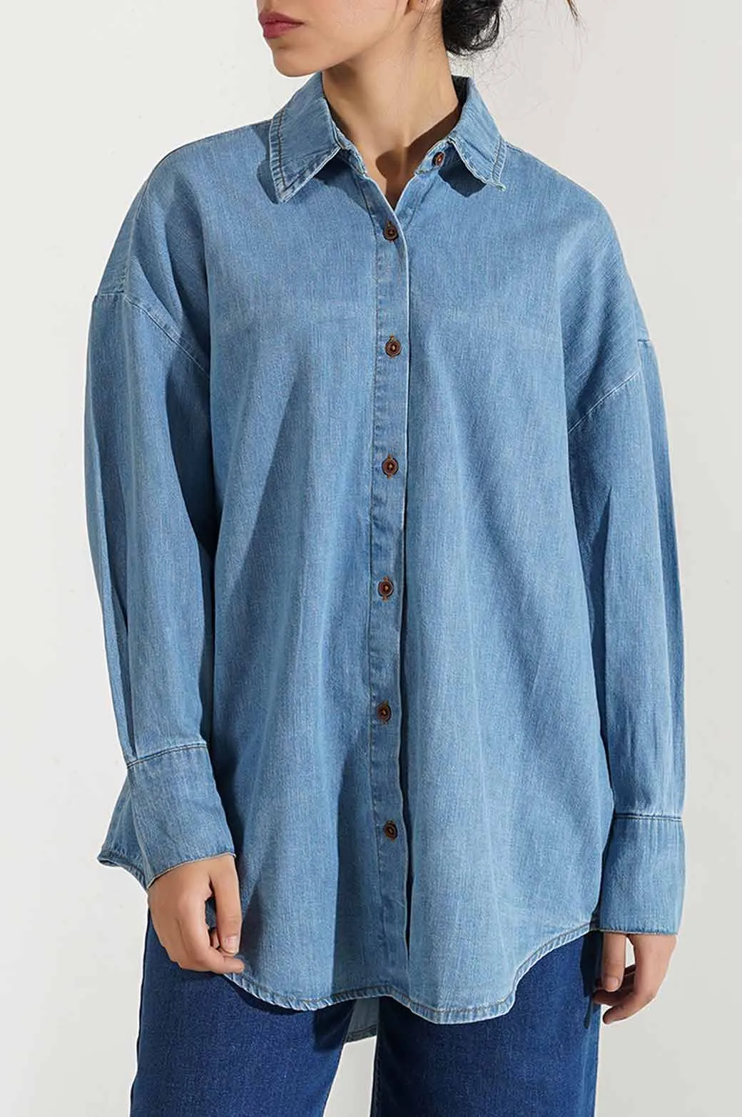 DENIM BUTTON DOWN SHIRT