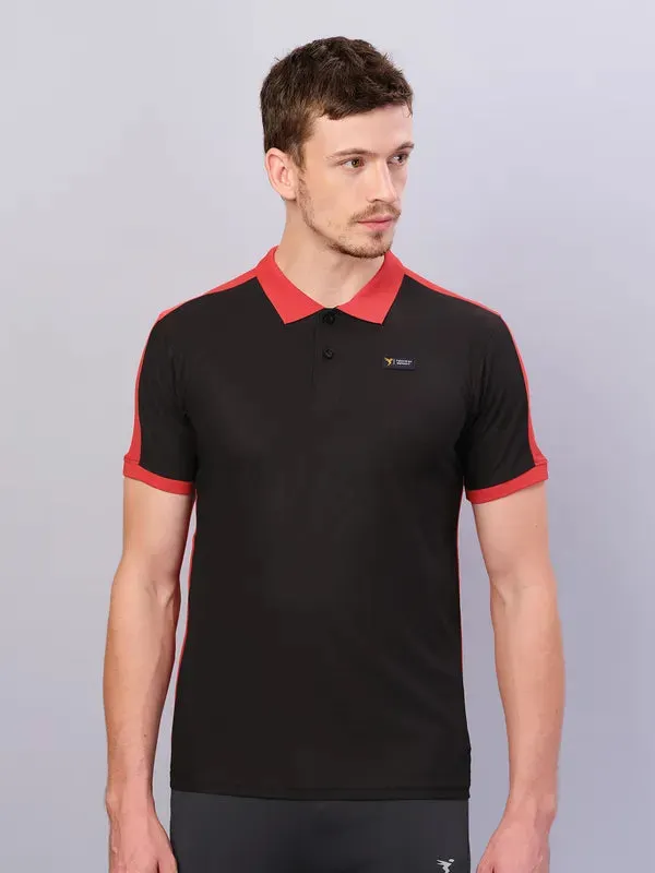 Men Colorblock Slim Fit Polo T-shirt with MATPIQ