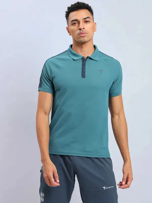 Men Colorblock Slim Fit Polo T-shirt with MATPIQ