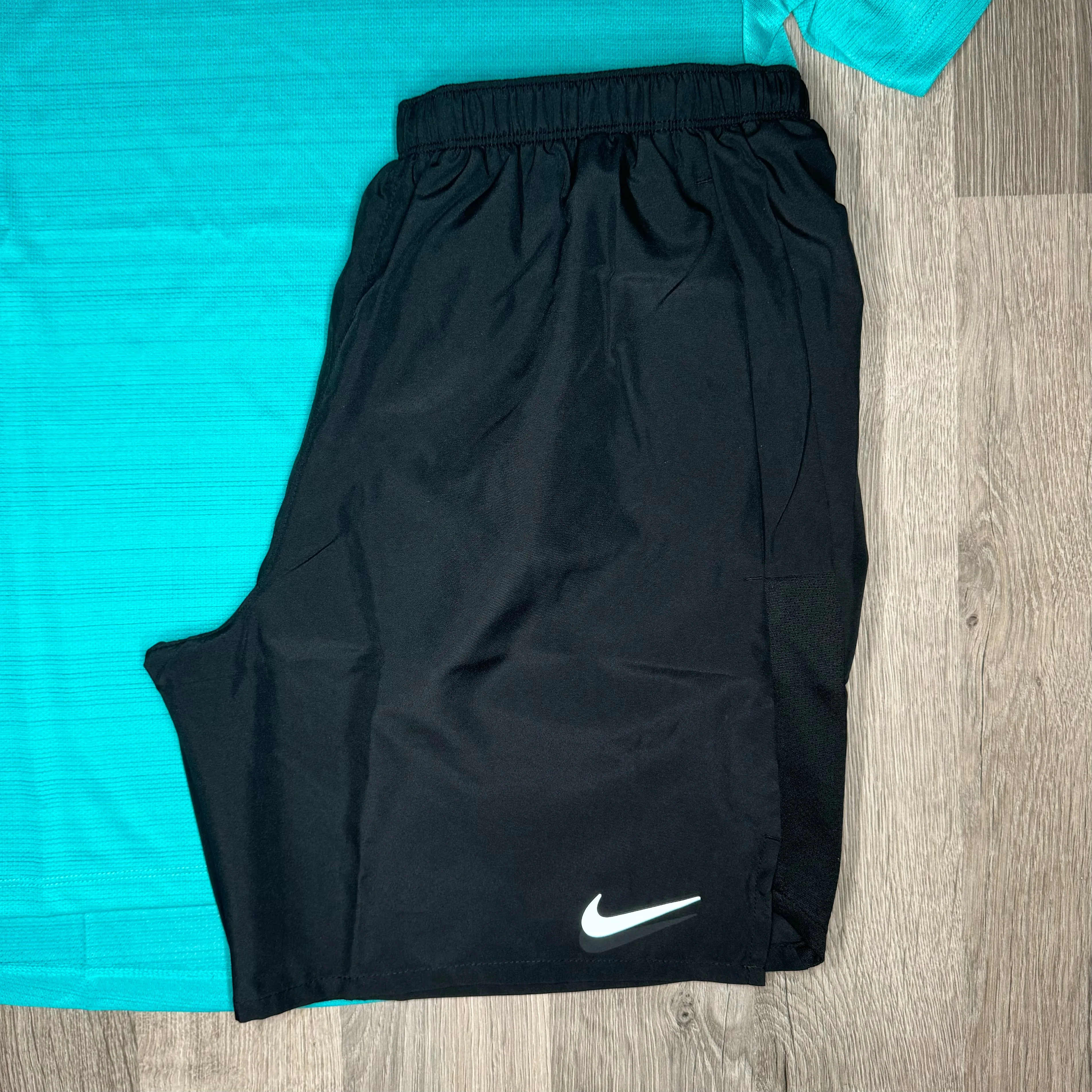 Nike Miler / Challenger Set - Tee / Shorts - Mineral Blue / Black