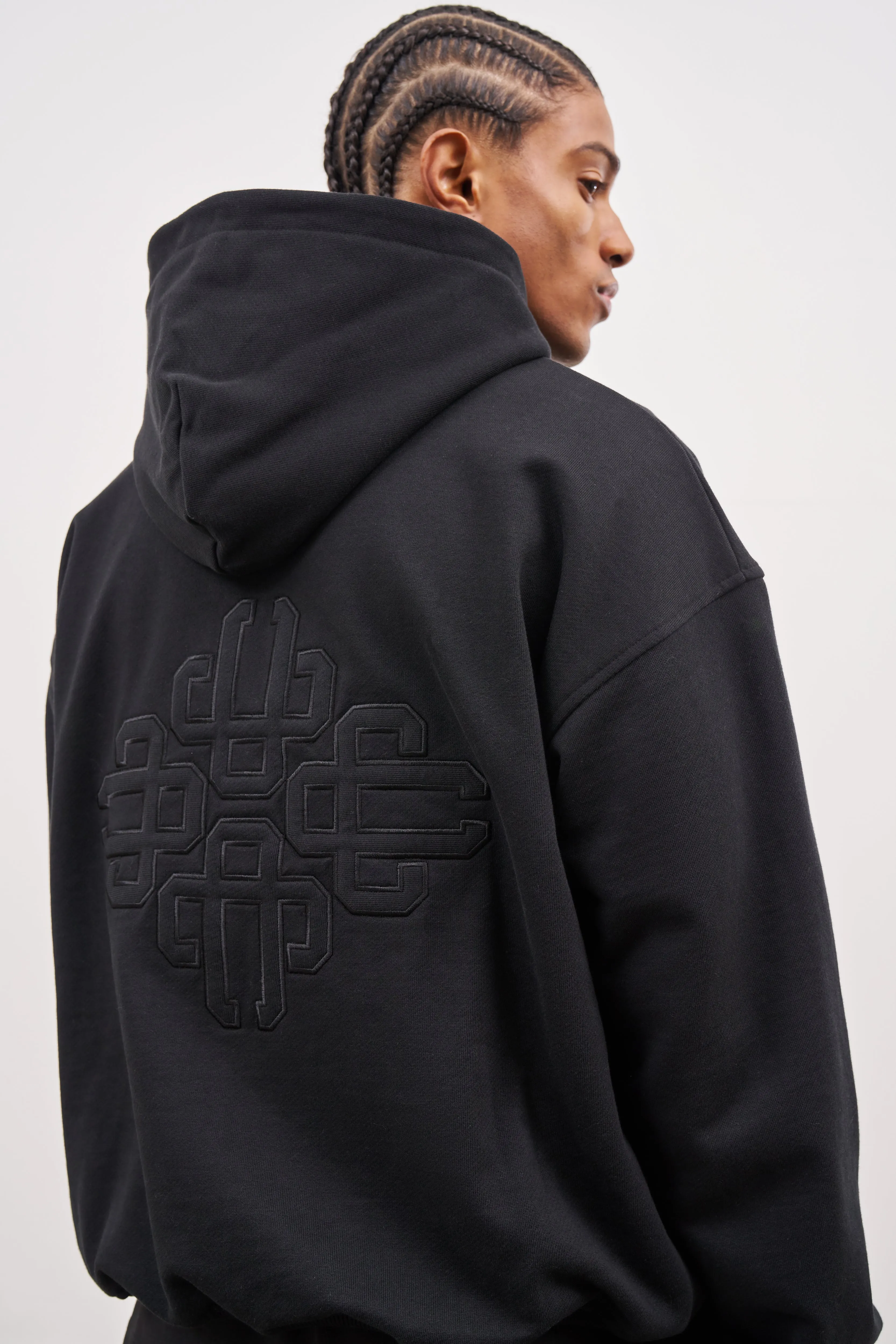 OUTLINE EMBROIDERED EMBLEM HOODIE - BLACK