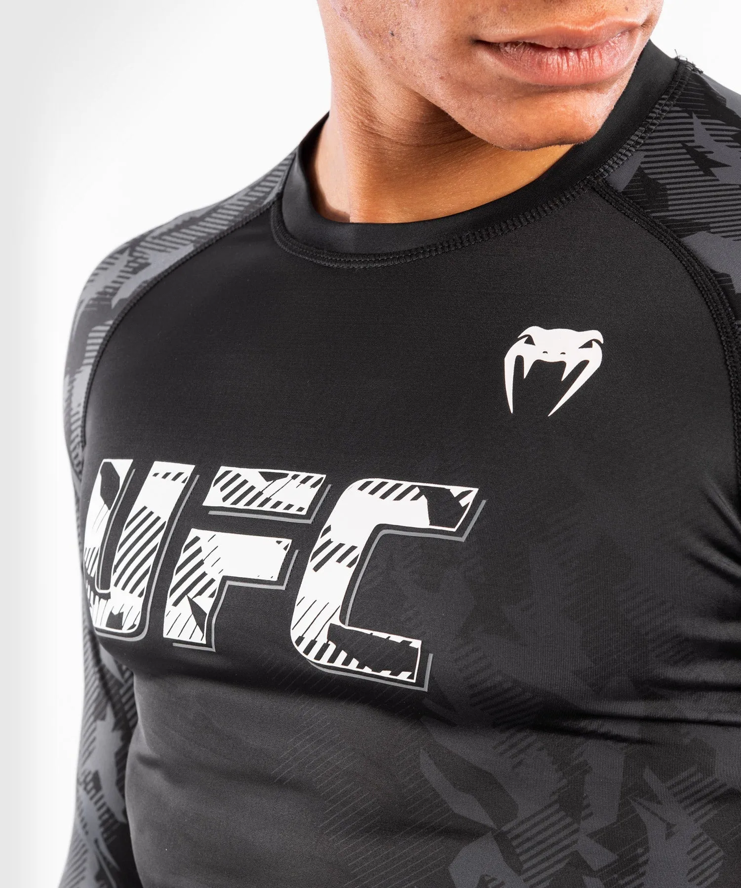 UFC Venum Authentic Fight Week Men's Performance Long Sleeve Rashguard - Black